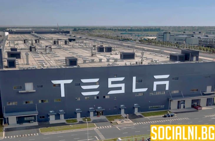 Tesla най-после построи първия си киберпикап